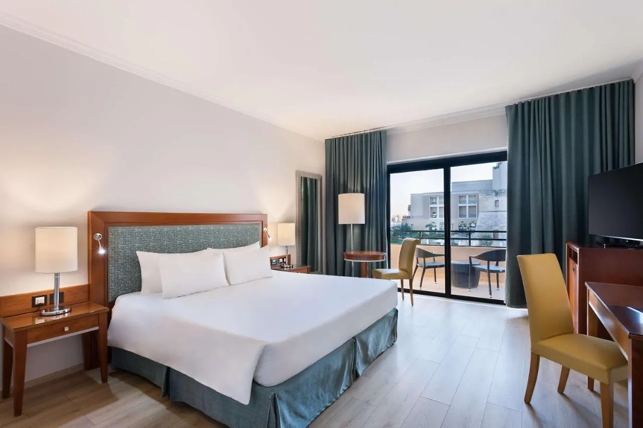 Radisson Blu Resort, Malta St. Julian'S Отель